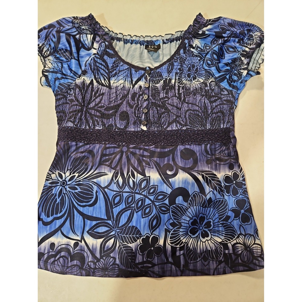 RQT Blouse Womens Large Blue Floral Scoop Neck Lightweight Flowy Shirt(A270